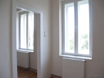 Pronájem bytu 2+1, 47 m2, 1. patro, Ostrava – Mariánské Hory - 2