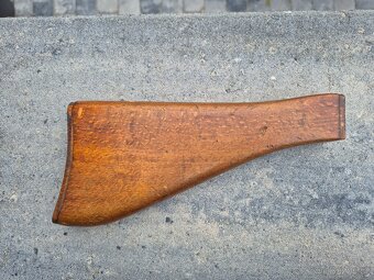 Pažbení samopal vz.58 - 2