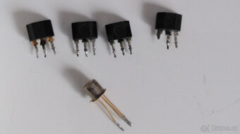 Konvolut tranzistory po radio opraváři (AF116 a jiné) - 2