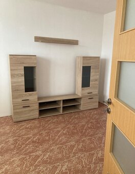 Pronájem bytu 1+1 38 m² Komenského, Plzeň - 2