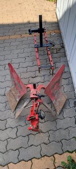 Oboustranný pluh Vari + brány - 2