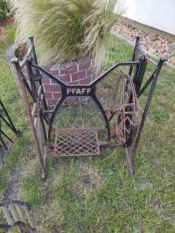 Nohy od siciho stroje - podnozi - 2