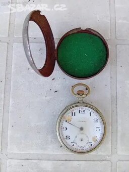 Prodám starší hodinky. - 2