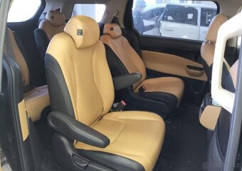 Kia Carnival 2.2-9 MÍST-VŮZ NA CESTĚ - 2