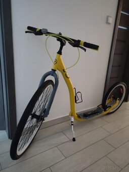 Koloběžka nová. - 2