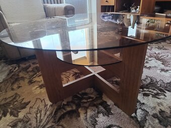 Skleněný konferenční stolek - 2