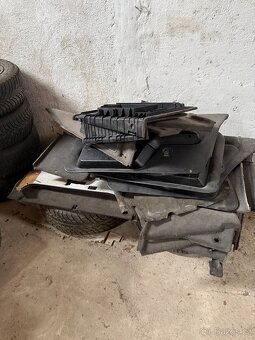 Díly na BMW E30 - 2