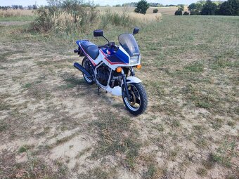 Honda VF500F Interceptor - 2