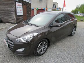 Hyundai I30 1.6i 99kW kombi, ČR původ, Serviska, 2.majitel - 2