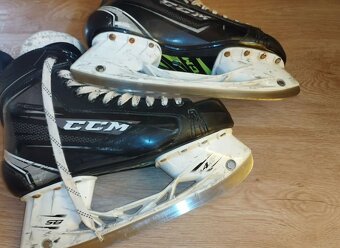 Brusle Hokej 43 Velikost CCM - 2