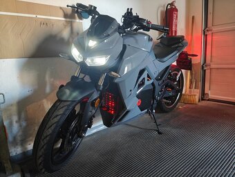 DEVS 601 elektromotorka - 2