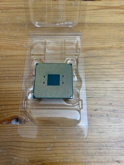 AMD Ryzen 7 3700X 8/16Core Socket AM4 Funkční,Záruka - 2