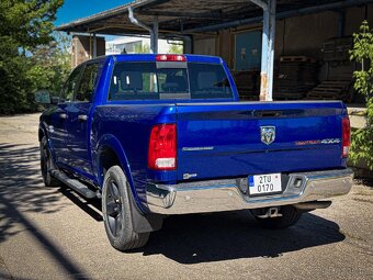 DODGE RAM 5.7 HEMI 4X4 - 2