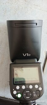 Godox V1c - 2