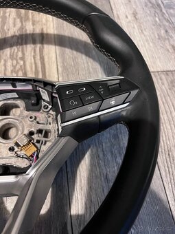 sportovní volant vyhřívaný pádlo DSG Seat Leon KL - 2