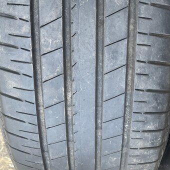 Letní pneu 225/45 R19 92W Bridgestone 6mm - 2
