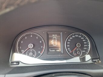 VW TOURAN 2011 hnědý - 1.4 103 KW náhradní díly - 2