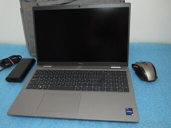 Novinka Dell Latitude 10.Jádro i5-1345u 512GB 16GB Záruka - 2