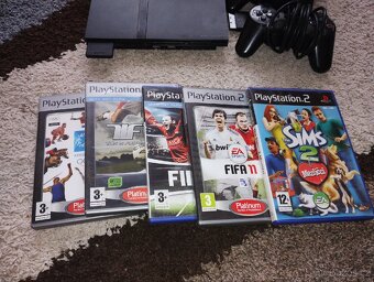 PlayStation 2 Slim číst popis - 2