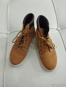 Kotníkové boty Timberland - 2