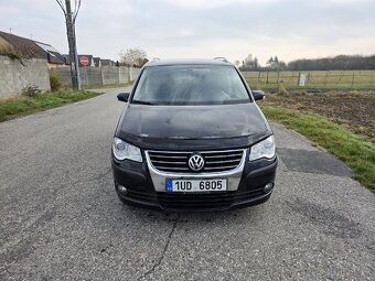 Volkswagen Touran TOP výbava - 2