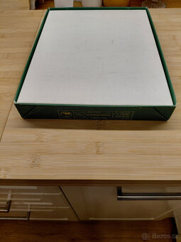 Stará krabice od vánoční kolekce - 2