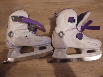 Prodám dětské brusle vel. 30- 32 - 2