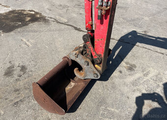 mini bagr yanmar 2,3t - porucha pojezdu 292 000Kč + DPH - 2