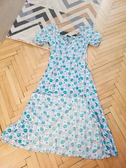 Nádherné ženské midi šaty sinsay L - 2