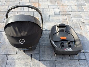 Cybex Aton + základna Bas - 2