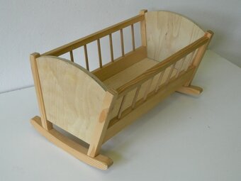 Kolébka pro panenku. - 2