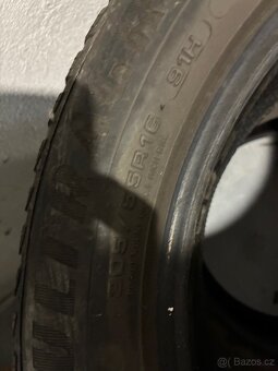 Pneu 205/55 r16 - 2