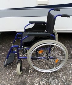 Skládací invalidní vozík - 2