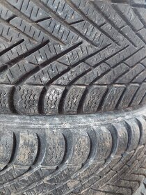 Zimní pneu pirelli 205/55 - 2
