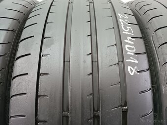 Letní pneu 225/40/18 GoodYear - 2