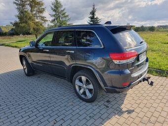 Jeep Grand Cherokee wk2 5.7 hemi overland - 2