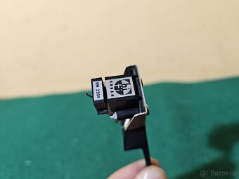 TESLA Headhsell, hlavička přenosky s přenoskou - 2