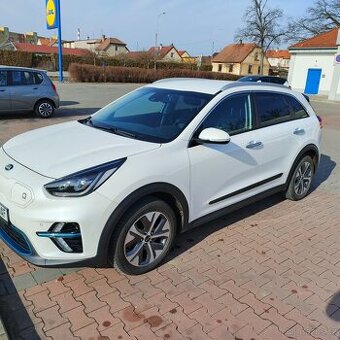 Kia Niro e- Odpočet DPH - 150kW - 2
