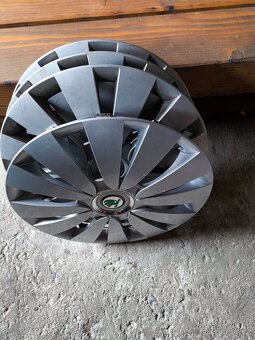 Originál poklice Škoda 16" - 2