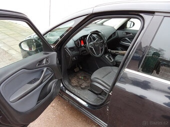 Opel Zafira C 2,0 CDTi 2,0 121kw - náhradní díly - 2