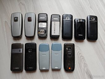 Sada mobilů značky Nokia - 2 - 2