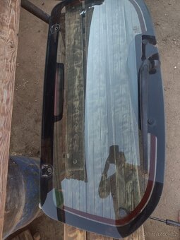 Prodám zadní okno Hyundai tucson - 2