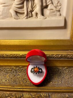 Krásný stříbrný prsten s markazity - 2