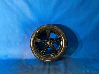 orig ALU Škoda černé 215/55/R17 Hankook Winter - 2