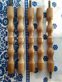 Soustružené válečky. - 2