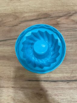 Silikonové formy – bábovičky (cca 22ks) - 2