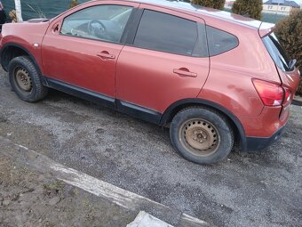 Nissan qashqai  2.0  104kw - 2