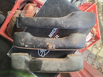 Tatra 603 madla dveří - 2