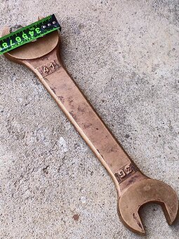 Plochý klíč 36 x 41 bronz - 2