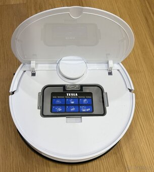 Robotický vysavač TESLA IQ550 - 2
